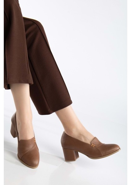 Kadın Hakiki Deri Biyeli Topuklu Ayakkabı - Ceviz