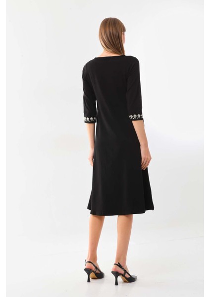 Kadın Kolları ve Yakası Işlemeli Midi Boy Elbise 23450 Siyah fırsatları