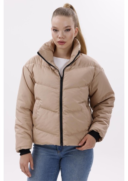 Kadın Dolgulu Puffer Mont - Yüksek Yaka, Suya Dayanıklı fiyatları