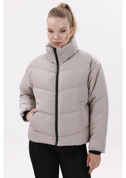 Kadın Dolgulu Puffer Mont - Yüksek Yaka, Suya Dayanıklı fiyatları