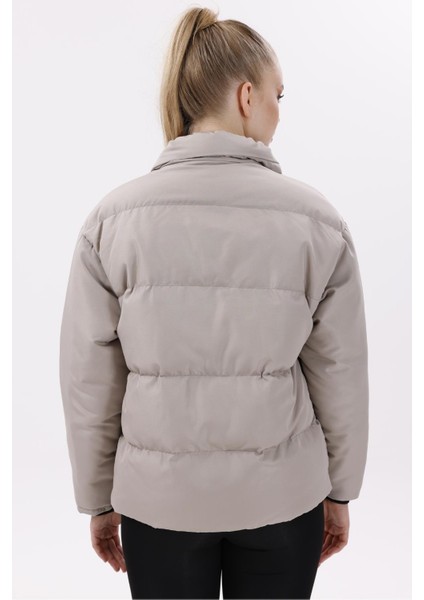 Kadın Dolgulu Puffer Mont - Yüksek Yaka, Suya Dayanıklı indirimleri