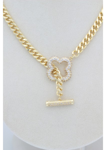 Stil Incisi/vip Serisi Yonca Zirkon Taşlı Kolye modelleri