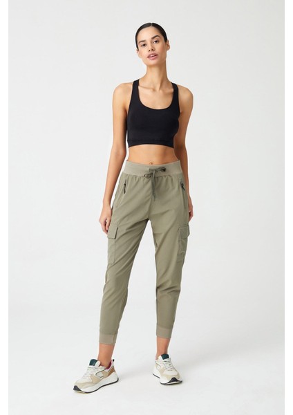 Kadın Haki Kargo Cepli Beli ve Paçası Lastikli Jogger Pantolon Cargo modelleri