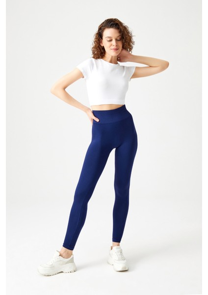 Beyaz Seamless Yumuşak Dokulu Spor T-Shirt Crop Top