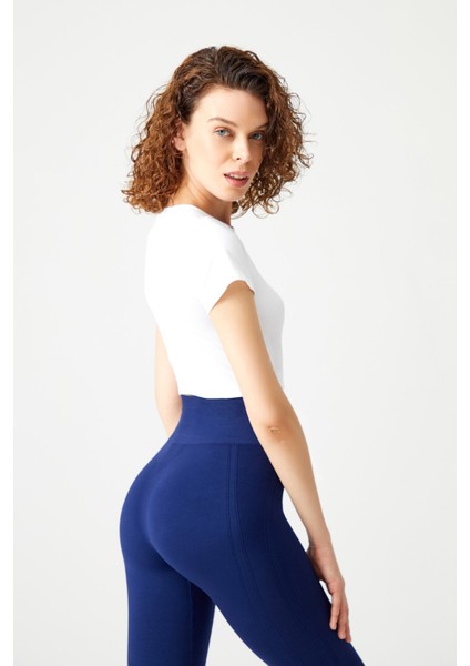 Beyaz Seamless Yumuşak Dokulu Spor T-Shirt Crop Top fırsatları