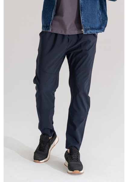 Erkek Lacivert Nefes Alan Likralı Esnek Kumaş Dar ve Bilek Paça Jogger Pantolon