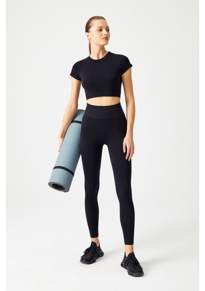 Siyah Seamless Yumuşak Dokulu Spor T-Shirt Crop Top indirimleri