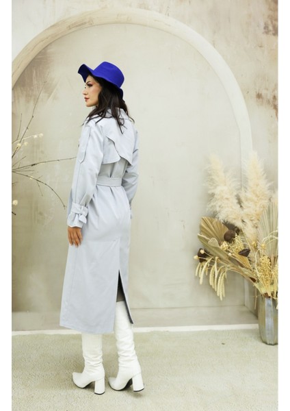 Şık Taş Rengi Düğmeli Trençkot – Rahat ve Modern Kesim