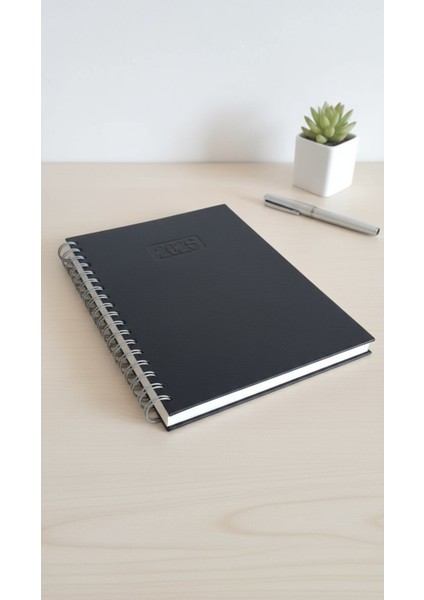 Orta Boy Spiralli Ajanda – B5 Ebat, Günlük Planlama Defteri (17X24 Cm)