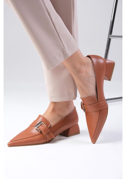 Carola Taba Renk Sivri Burunlu Kadın Kısa Topuklu Ayakkabı fırsatları