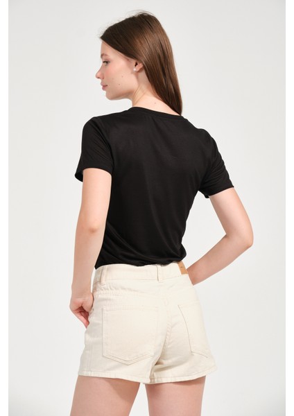 Kadın Regular Fit Tencel V Yaka Basic Tişört indirimleri