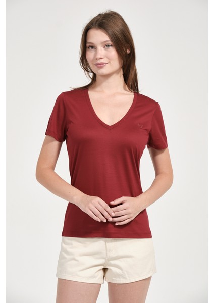 Kadın Regular Fit Tencel V Yaka Basic Tişört fırsatları