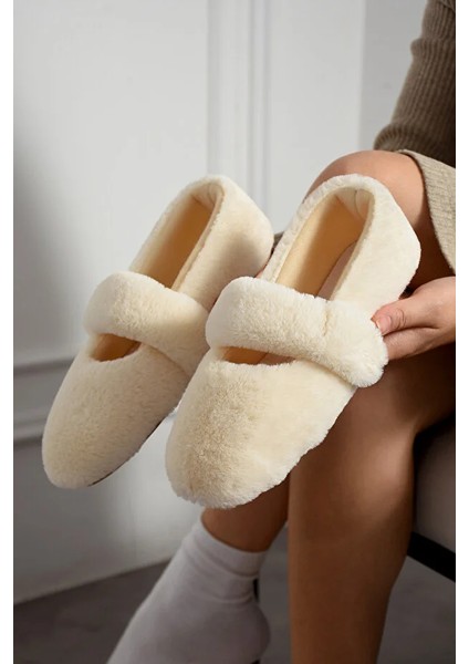 Ultra Yumuşak Lastikli Peluş Kadın Ev Babeti Günlük Babet Ses Yapmaz Hafif Taban Fenomen Babeti