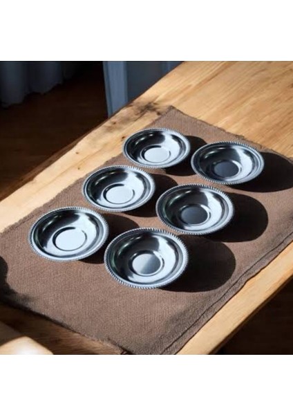 6’lı Metal Çay Tabağı Seti – Dayanıklı ve Şık Tasarım