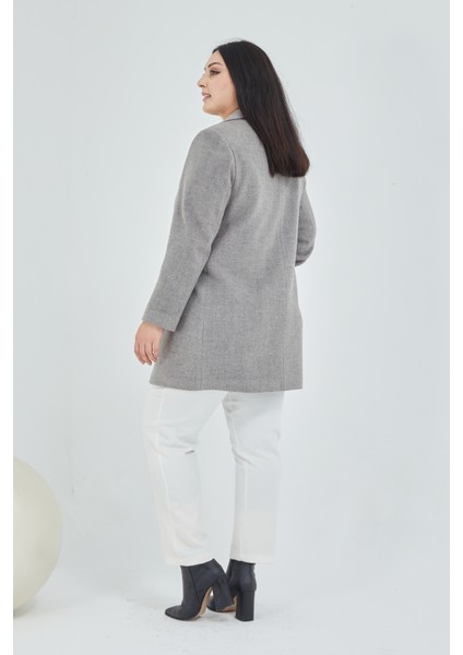 Kadın Büyük Beden Klasik Yaka Kaban