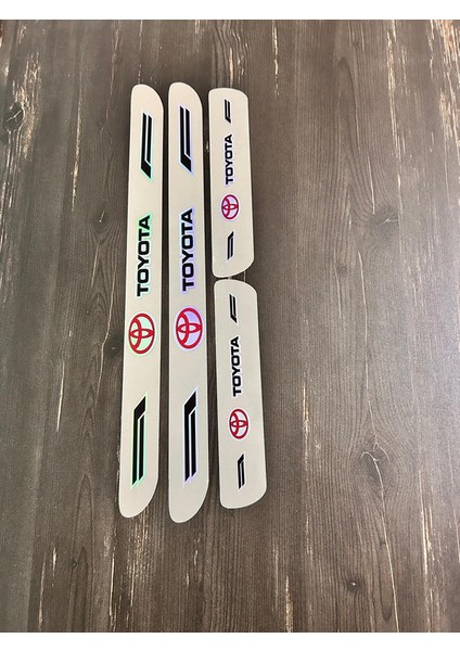 Toyota Aynalı Kapı Eşiği 4'lü Seti modelleri