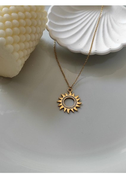 Yıldız Altın Sarısı Taşlı Gold Çelik Kolye modelleri