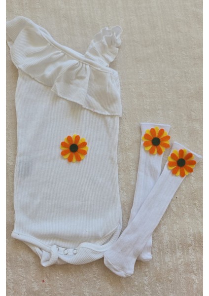 Kız Bebek Ribana Beyaz Tek Kol Askılı Çıtçıtlı Body Keçeli Figür Çorap Set