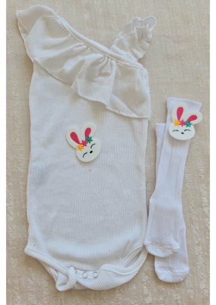 Kız Bebek Ribana Beyaz Tek Kol Askılı Çıtçıtlı Body Keçeli Figür Çorap Set