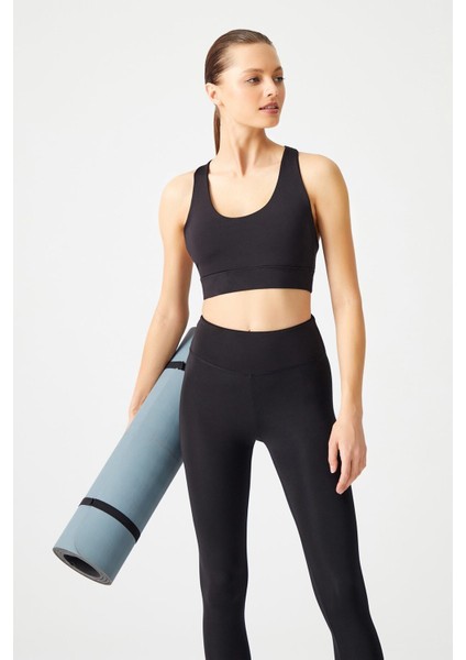 Siyah Destekli Sırt Detaylı Kaplı Spor Sütyeni fırsatları