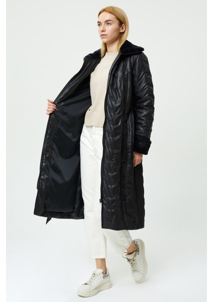 Veger Yakası ve Cebi Kürklü Beli Kuşaklı Kapitone Kaban indirimleri