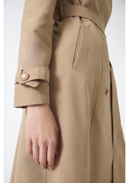 Gömlek Yaka Kuşaklı Trençkot modelleri