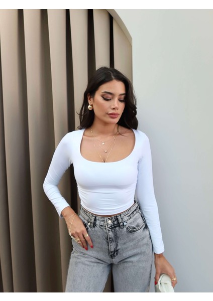 Açık Yaka Bel Büzgülü Bluz fırsatları