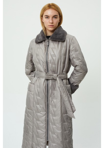 Veger Yakası ve Cebi Kürklü Beli Kuşaklı Kapitone Kaban indirimleri