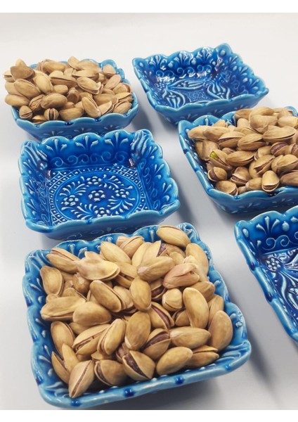 Turkuaz Kare Seramik Çerezlik – 6’lı Set | El Yapımı, Gıda Dostu Sosluk & Sunumluk