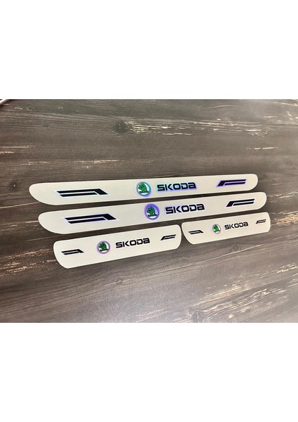 Skoda Aynalı Kapı Eşiği4' Lü Seti modelleri