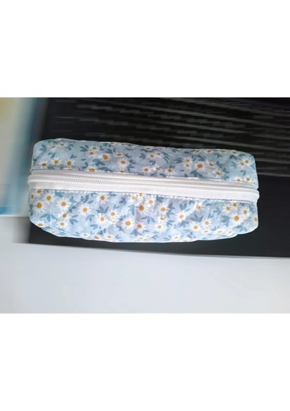 Mavi Papatya Desenli Çok Renkli Pratik Tek Gözlü Kalemlik fiyatları
