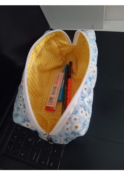 Mavi Papatya Desenli Çok Renkli Pratik Tek Gözlü Kalemlik modelleri