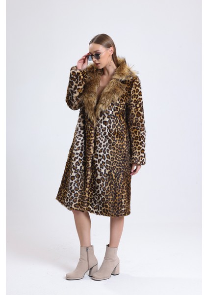 Yakası Farklı Özel Tasarım Kürk Manto fiyatları