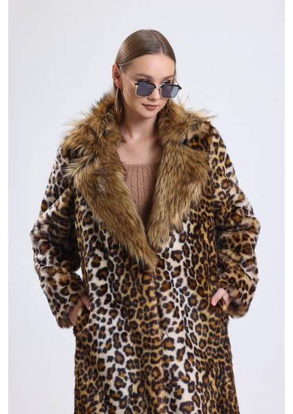 Yakası Farklı Özel Tasarım Kürk Manto fırsatları