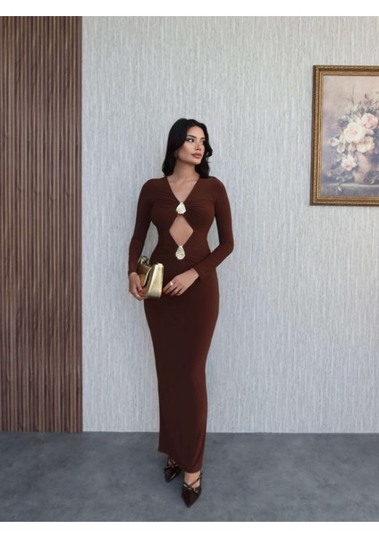 Aksesuar Dekolteli Büzgülü Uzun Elbise fırsatları