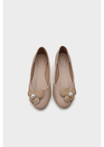 Incili Çiçekli Aksesuarlı Kadın Babet