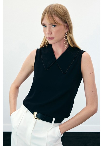 Yaka Incili Kolsuz Bluz - Siyah