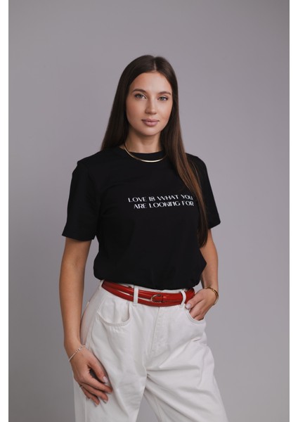 Siyah Baskılı Kadın Tişört Organik Koton Yuvarlak Yakalı Regular Fit T-Shirt Normal Kesim modelleri