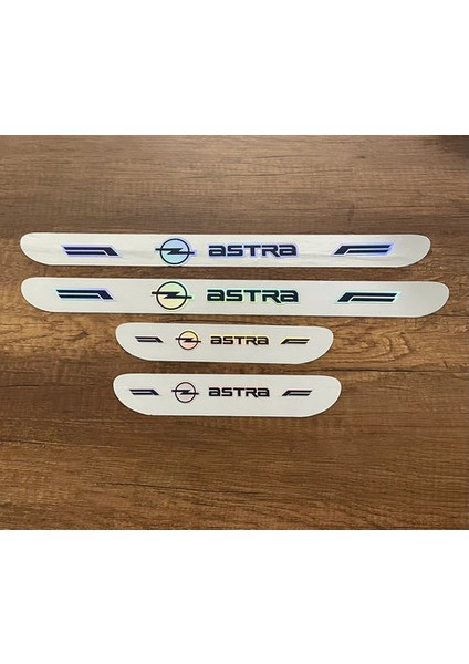 Opel Astra Aynalı Kapı Eşiği 4' Lü Seti