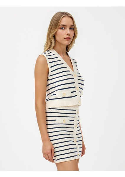 Ekru Normal Bel Çizgi Desenli Mini Triko Etek fırsatları
