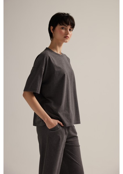 Kadın Pamuklu Kısa Kollu Kapri Pijama Takımı modelleri