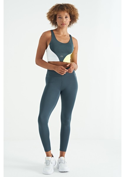 Orman Yeşili Logo Baskılı Renk Bloklu Sırt Çapraz Detaylı Dalgıç Kumaş Kadın Büstiyer - 97260