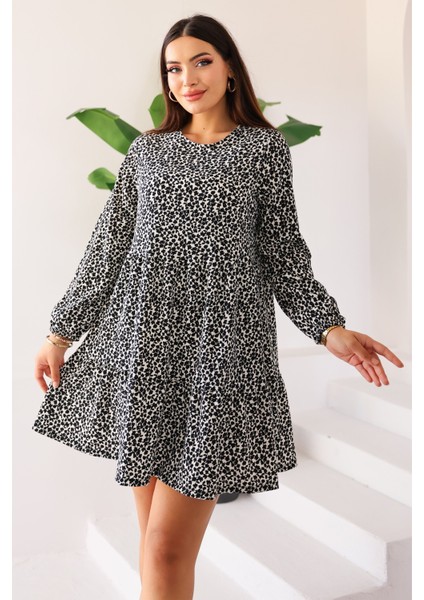 Kadın Siyah Beyaz Çiçekli Desenli Uzun Kollu Mini Elbise - Kadın Elbise
