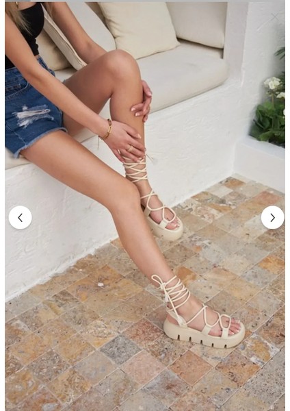 Alberta Siyah Kleopatra Bilekten Bağlı Kadın Spor Sandalet