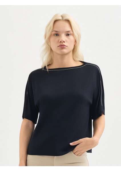 Kadın Regular Fıt Tişört-Siyah