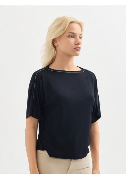 Kadın Regular Fıt Tişört-Siyah indirimleri