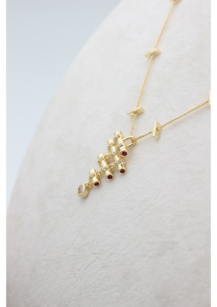 Stil Incisi/ Ervelina Zirkon Taşlı Kolye fırsatları