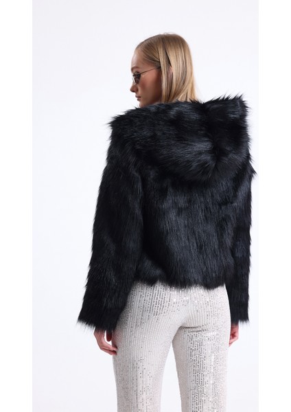 Kapüşonlu Kürk Crop Mont modelleri