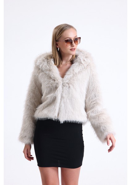 Kapüşonlu Kürk Crop Mont modelleri