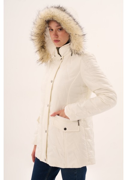 Veger Özel Desen Kapüşonlu Kapitone Mont